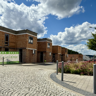 Dvoupodlažní bytové domy se zahrádkami