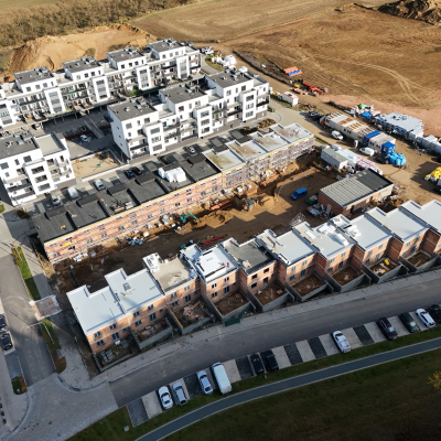 Na jaře začínáme stavět IV. etapu, hrubá stavba III. etapy už stojí